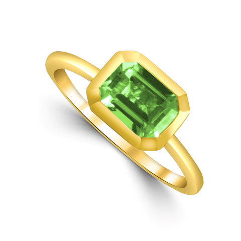 Bezel Set Emerald Cut Peridot Ring in Yellow Gold (1.25 Ct)