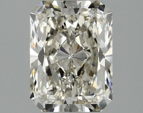 1.72 Carat Radiant IGI Labgrown Diamond, With Certificate ID LG63******