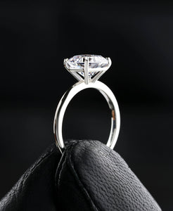 Shop Custom Engagement Rings at Robert Irwin Jewelers